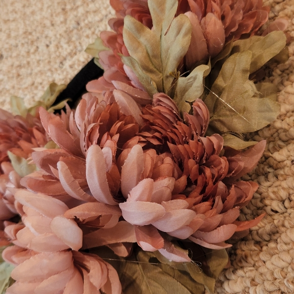 Handmade Flower WreathWrapped in Black 8 Inch - Picture 5 of 5